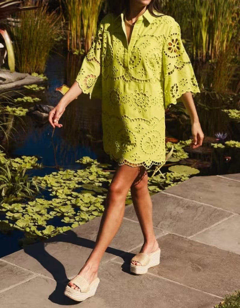 V-neck Hollow Flower Short Dress