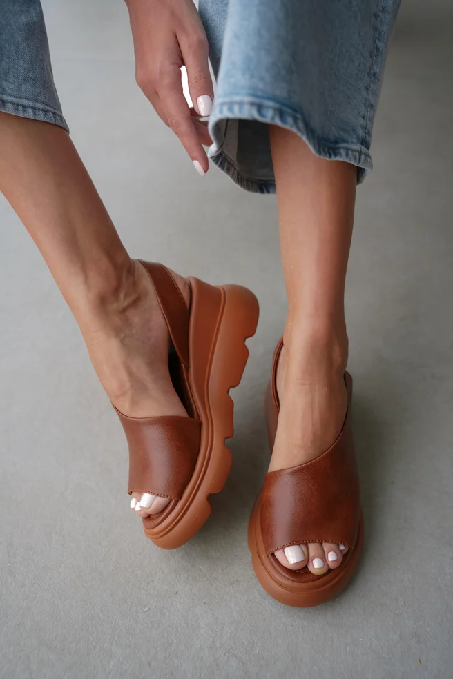 Women's Sandals With Open Front And Side Heels