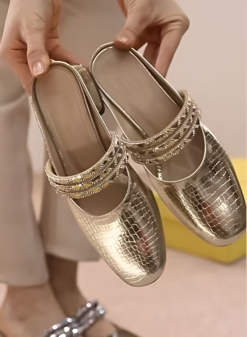 Shiny Leather Sandals With Rhinestones