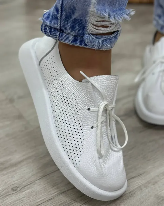 Comfortable & Breathable Women Shoes