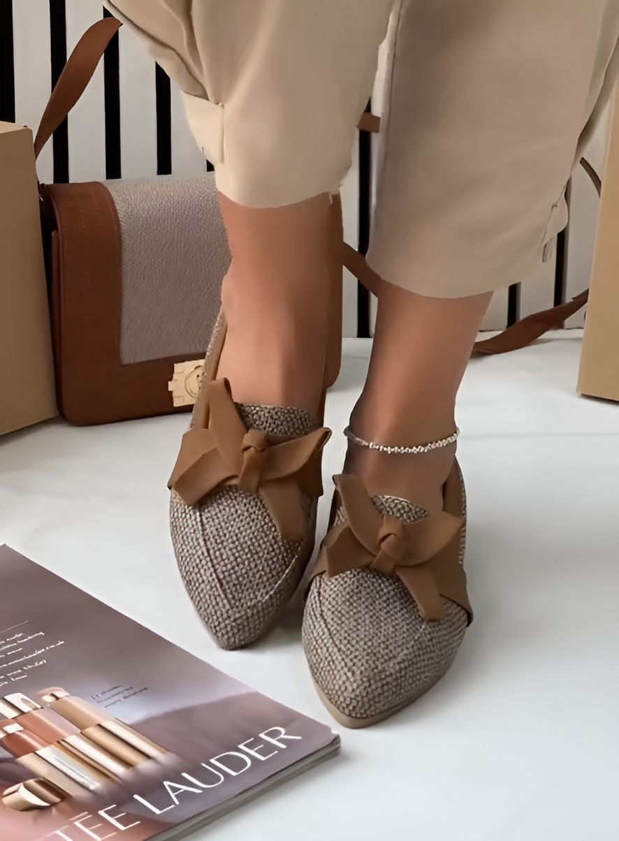 Bow Pointed Sandals
