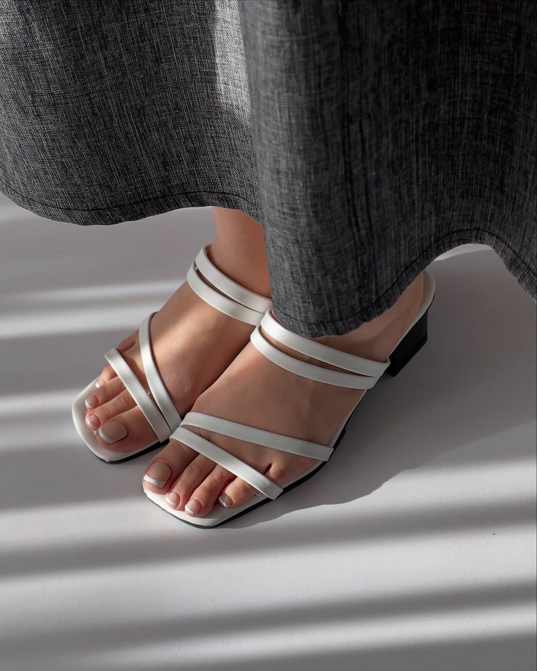 Simple & Versatile Square Heel Women Sandals