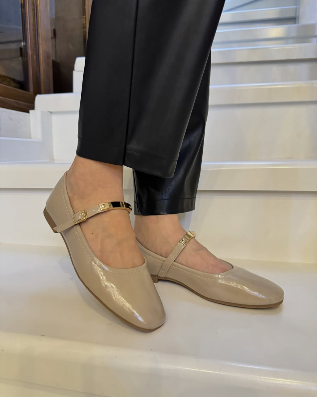 Elegant Soft Leather Sandals
