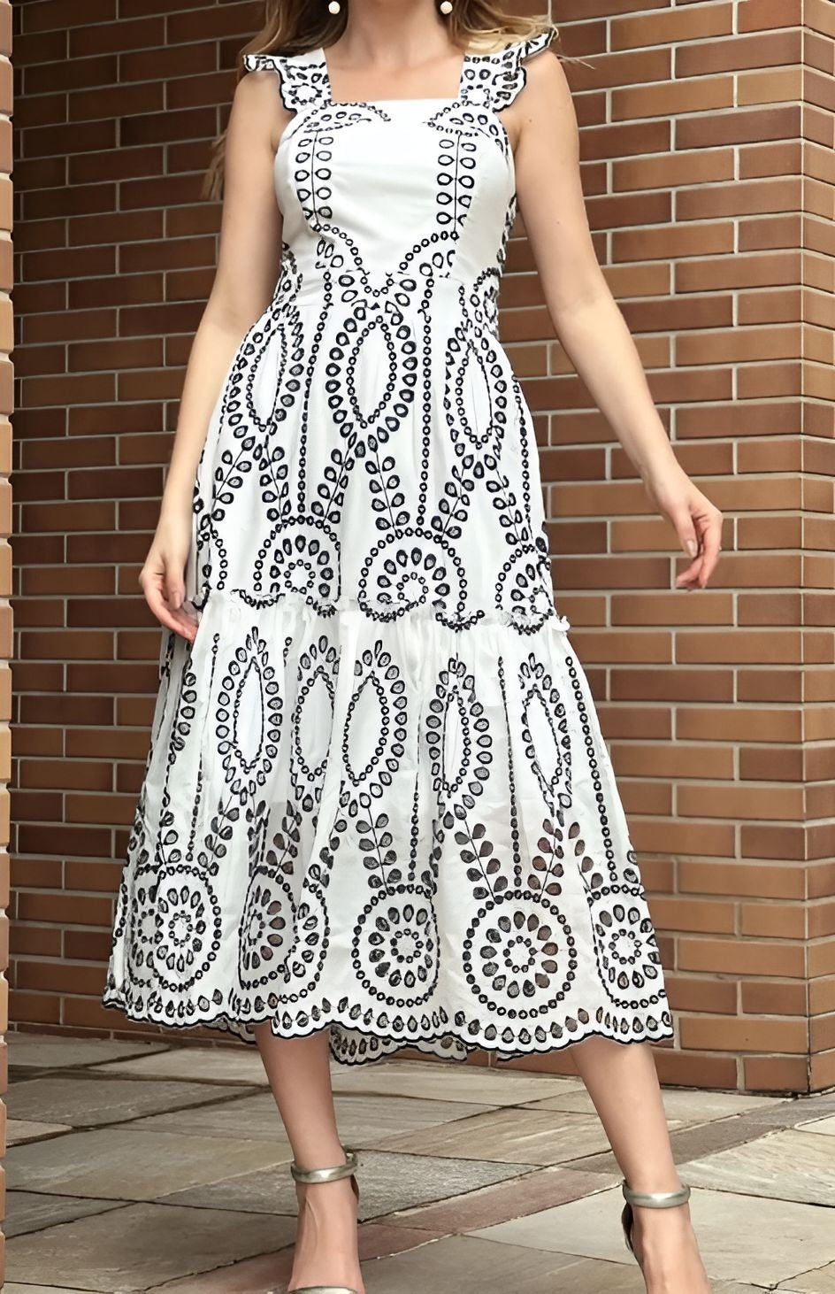 White Printed Hollow Sleeveless Dress