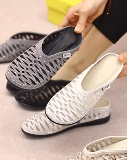 Subtle Glitter Mesh Cut-Out Slippers
