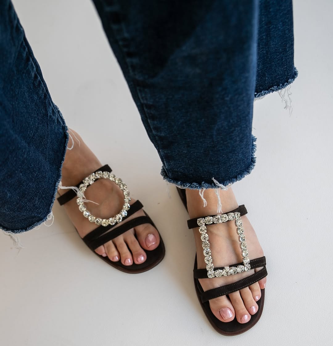 Asymmetric Fashion Rhinestone Slippers