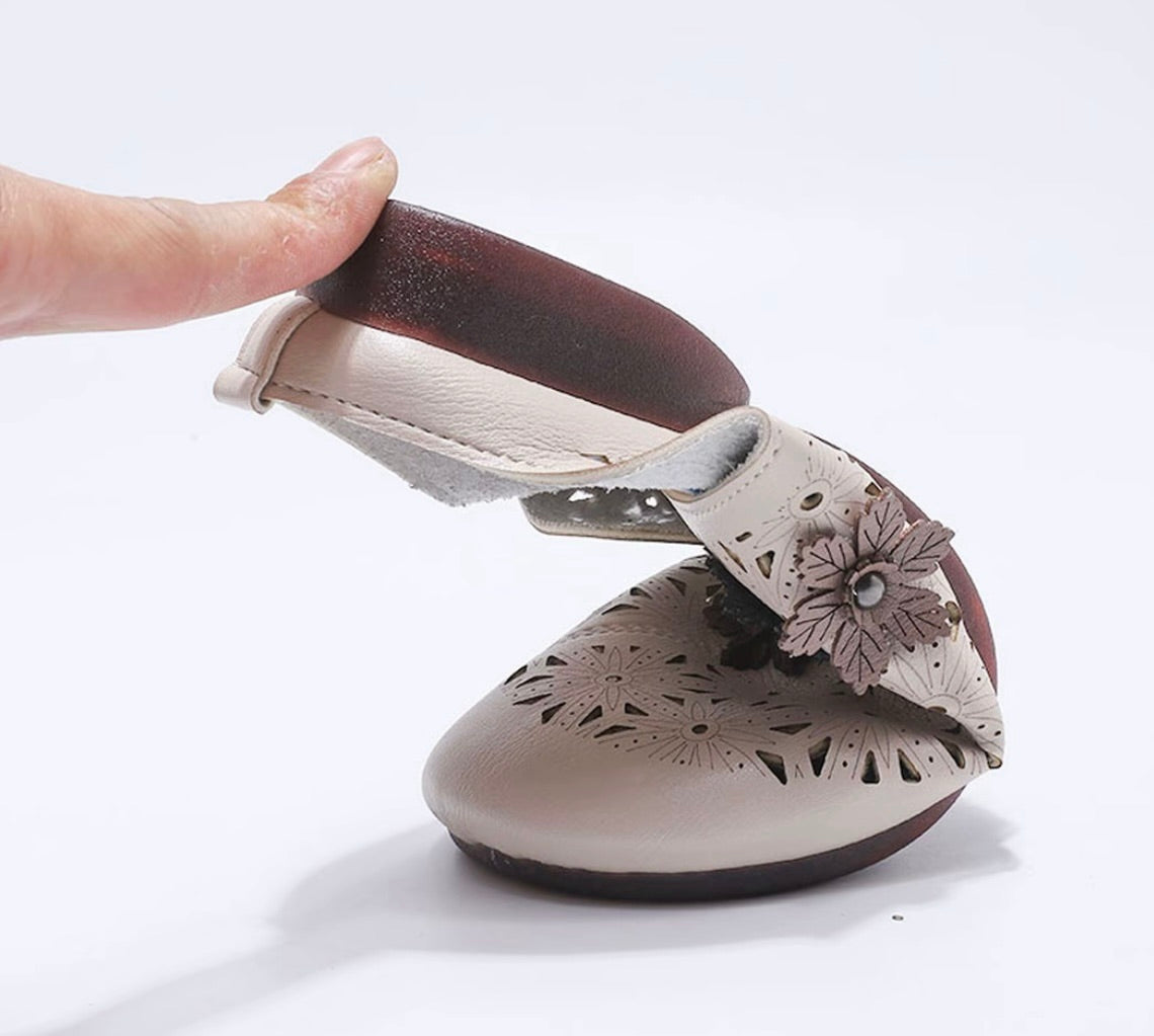 Soft Leather Comfortable Flower Sandals