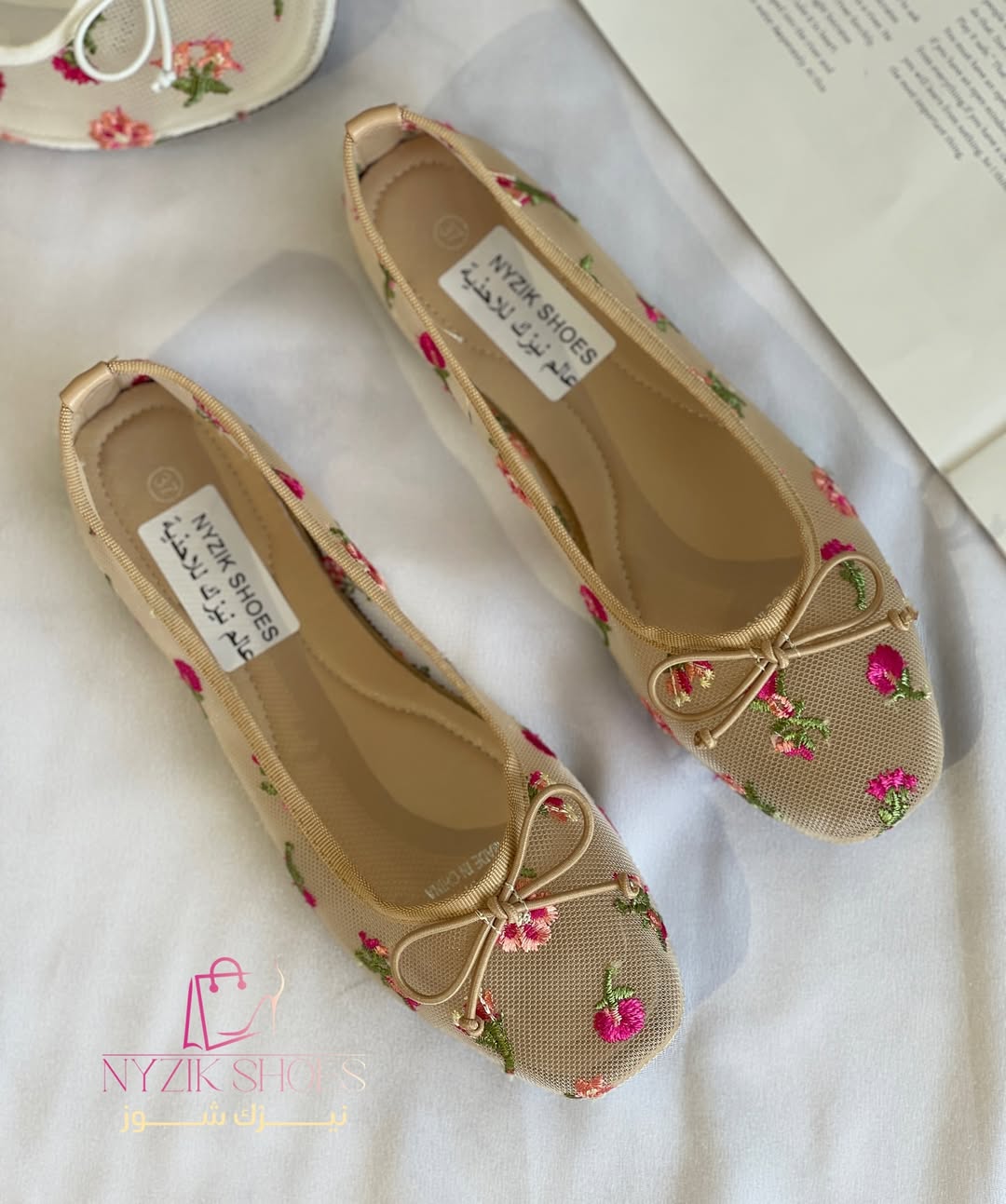 Hand-embroidered Mesh Women Shoes