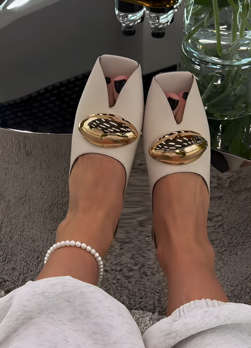 Metal Buckle Open-Toe Flat Slippers