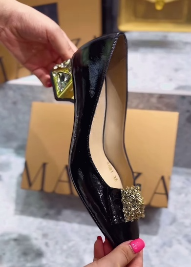 Sparkling Rhinestone Leather Women Shoes
