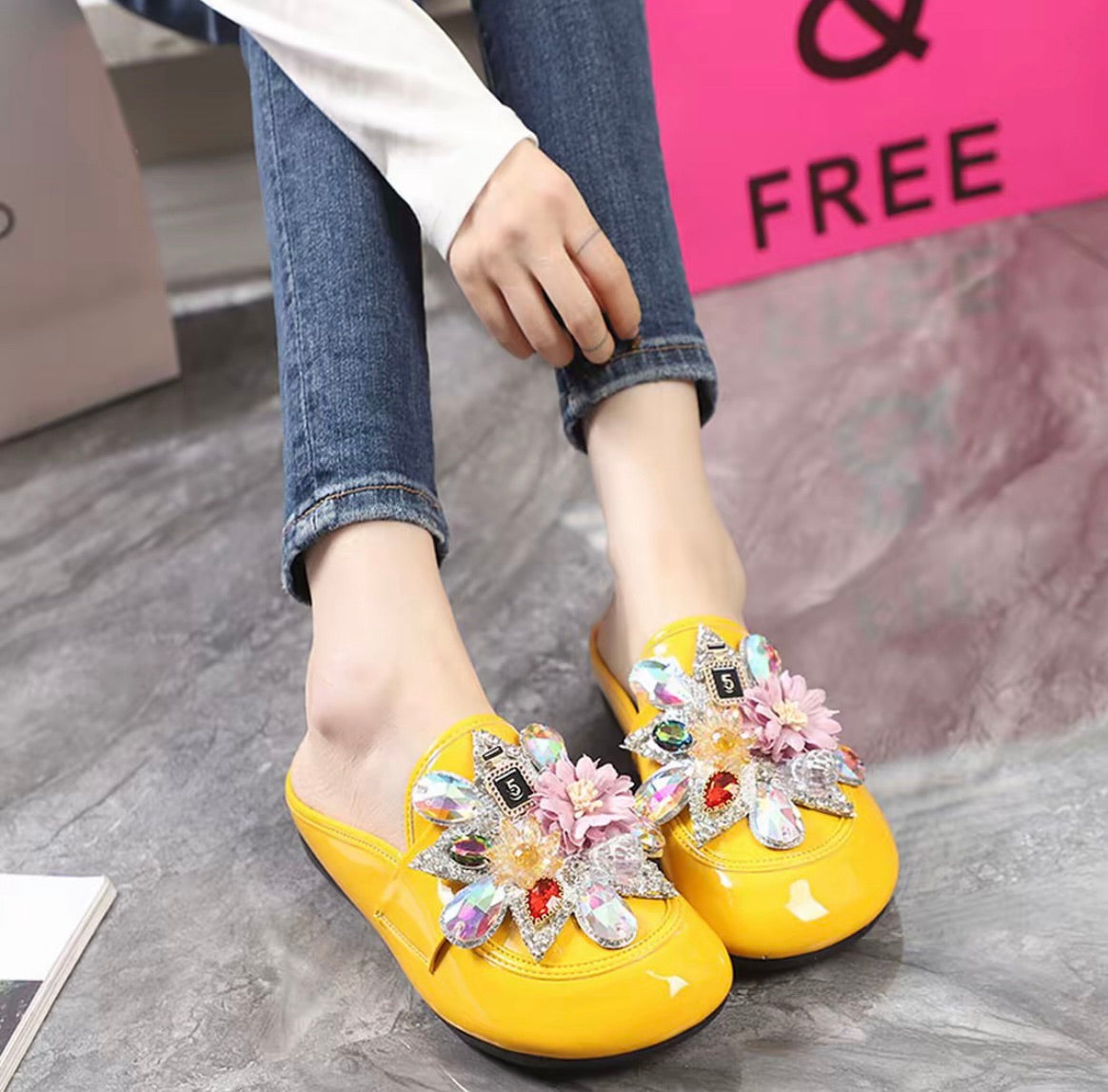 Rhinestone Flower Sandals