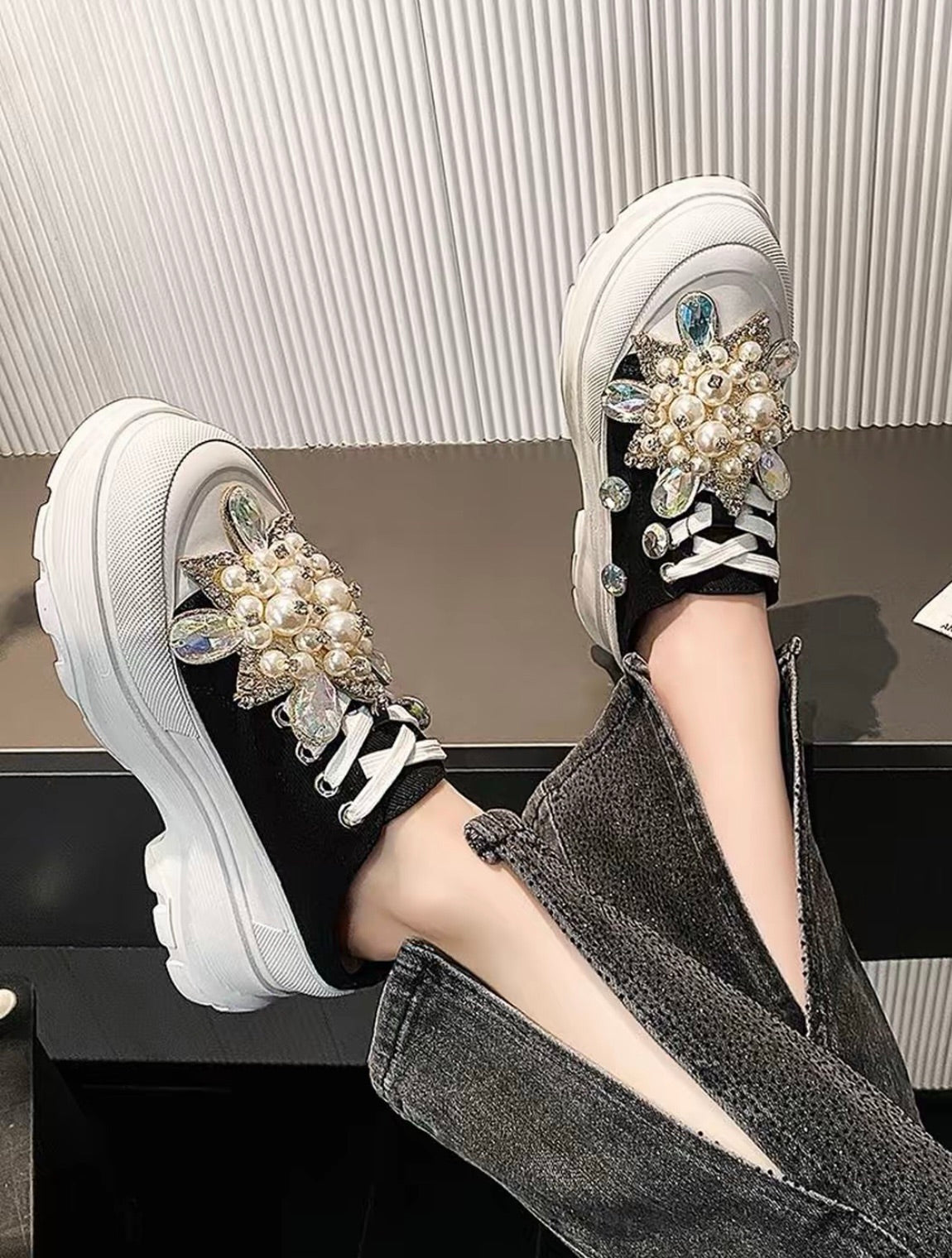 Sparkling Rhinestones Thick-Soled Women Shoes