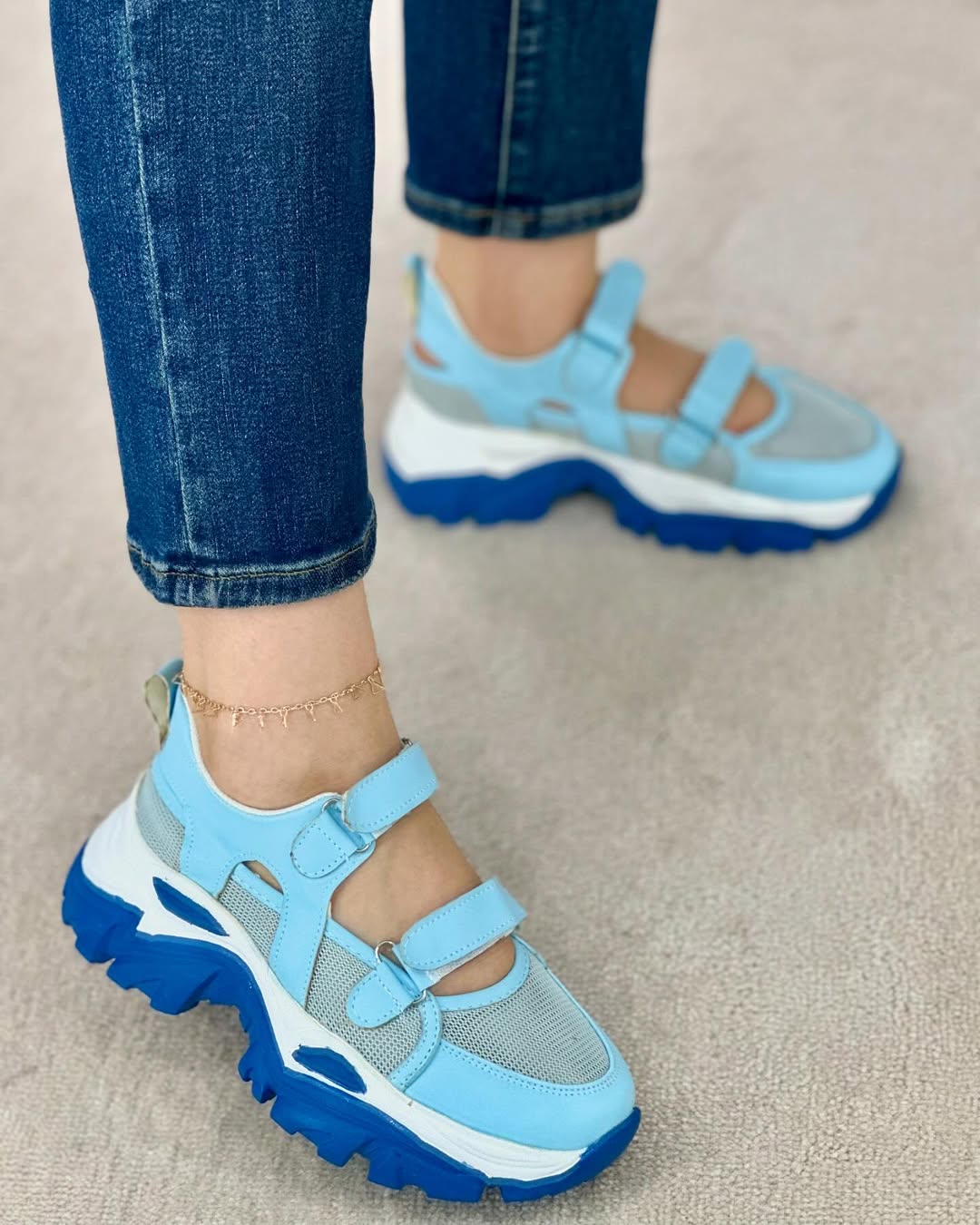 Thick-Soled Velcro Beathable Women Shoes
