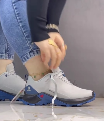 Thick-Soled Comfortable Sneakers