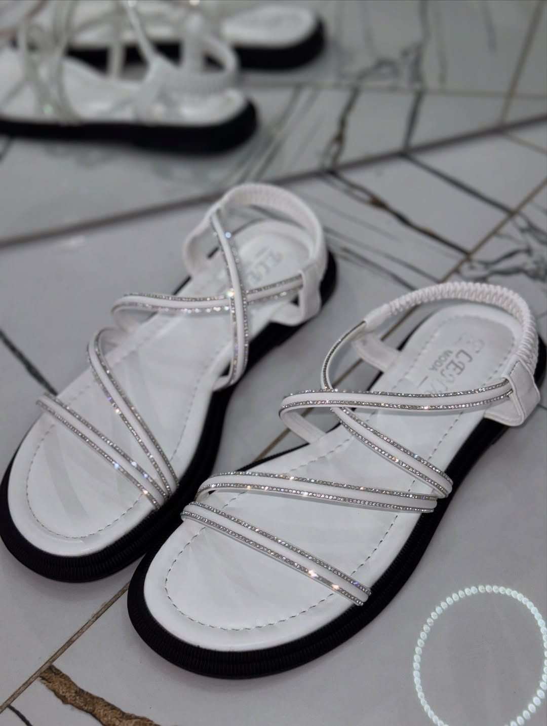 Sparkling Rhinestone Flat Sandals