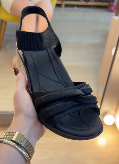 Classic Stretch Comfort Sandals