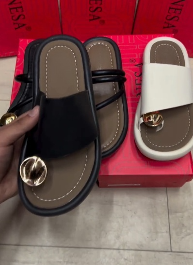 Soft Leather Casual Sandals