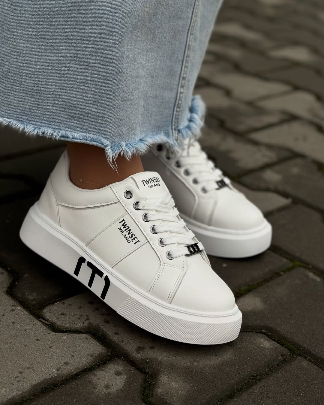 Casual & Comfortable Women Shoes