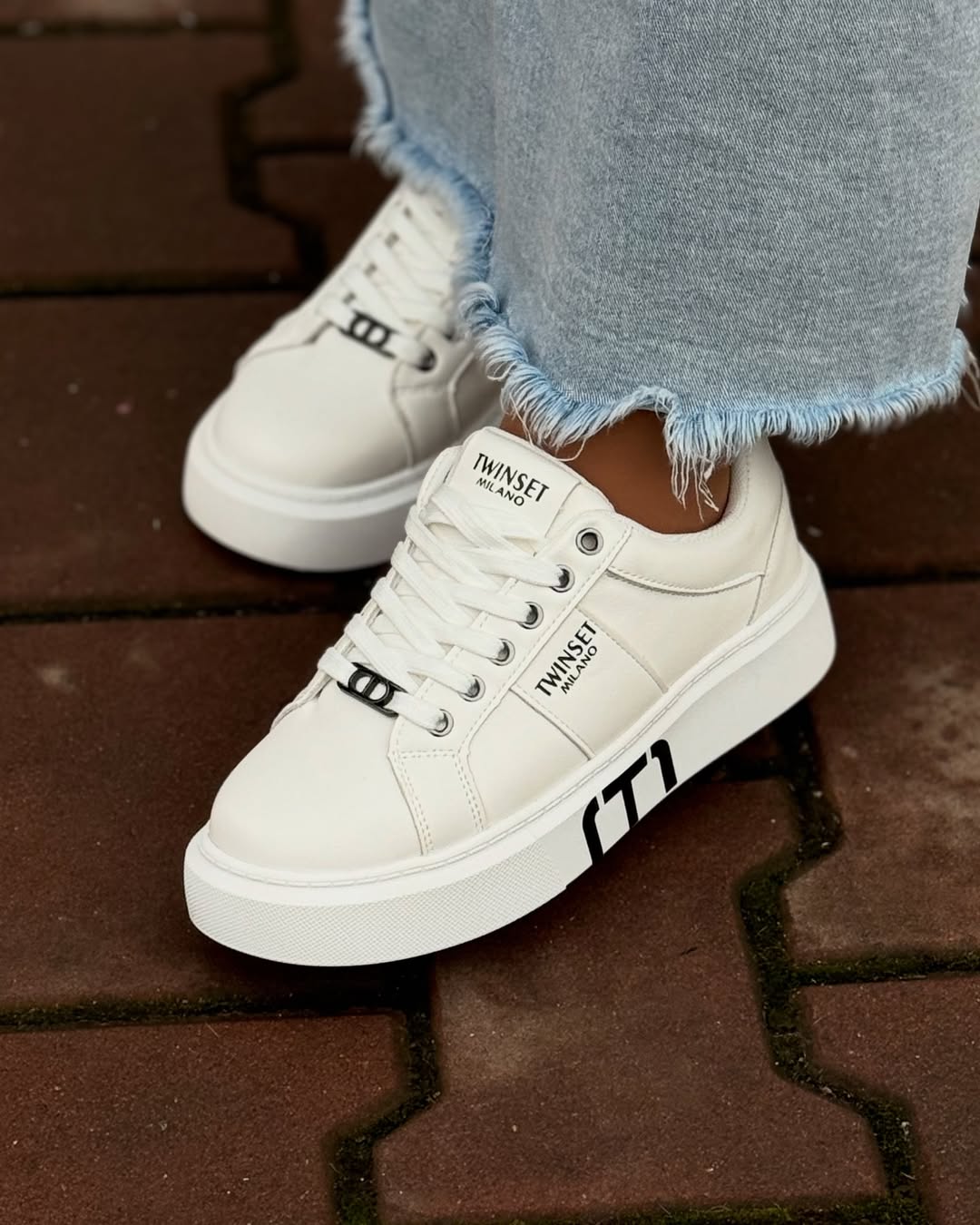 Casual & Comfortable Women Shoes