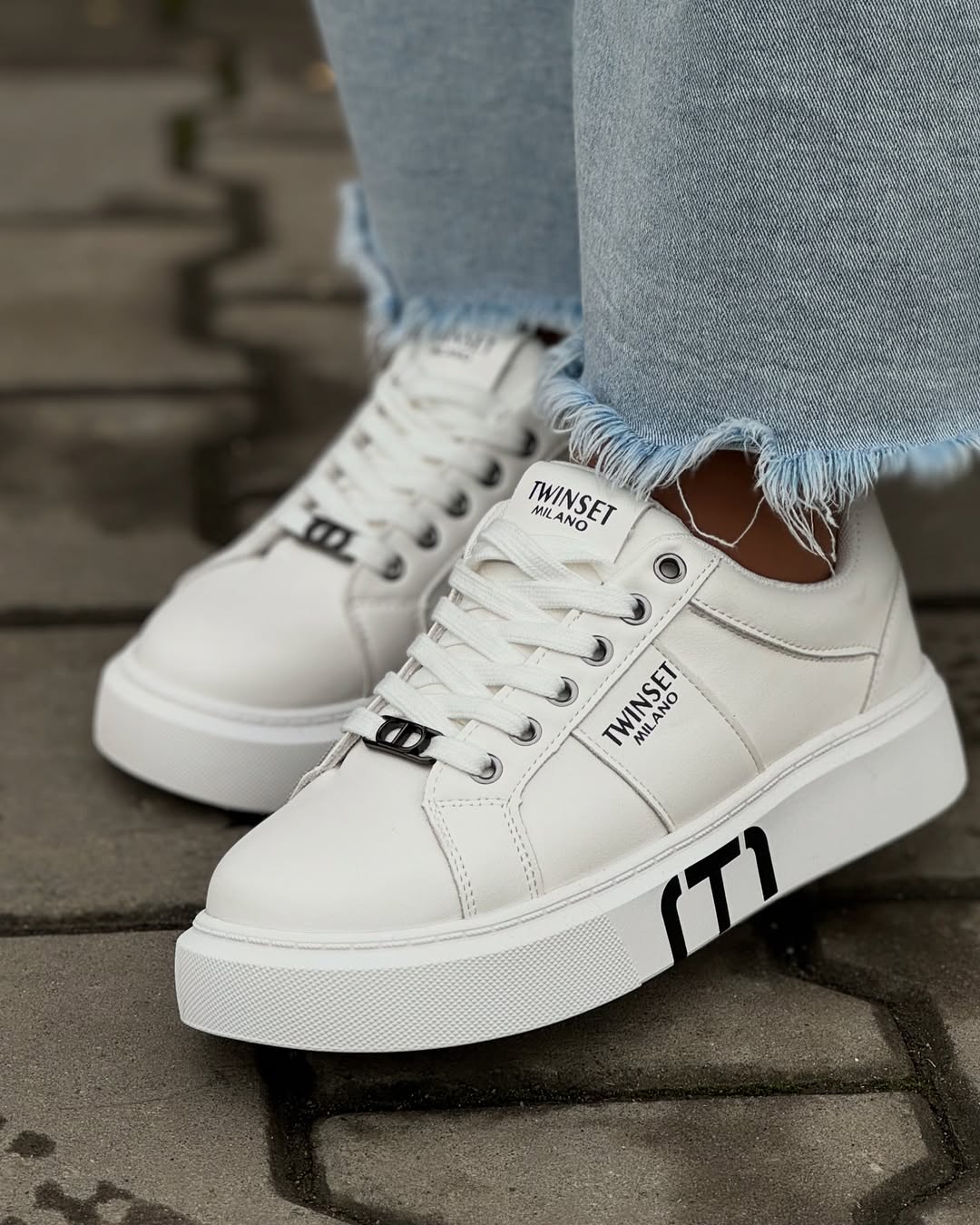 Casual & Comfortable Women Shoes