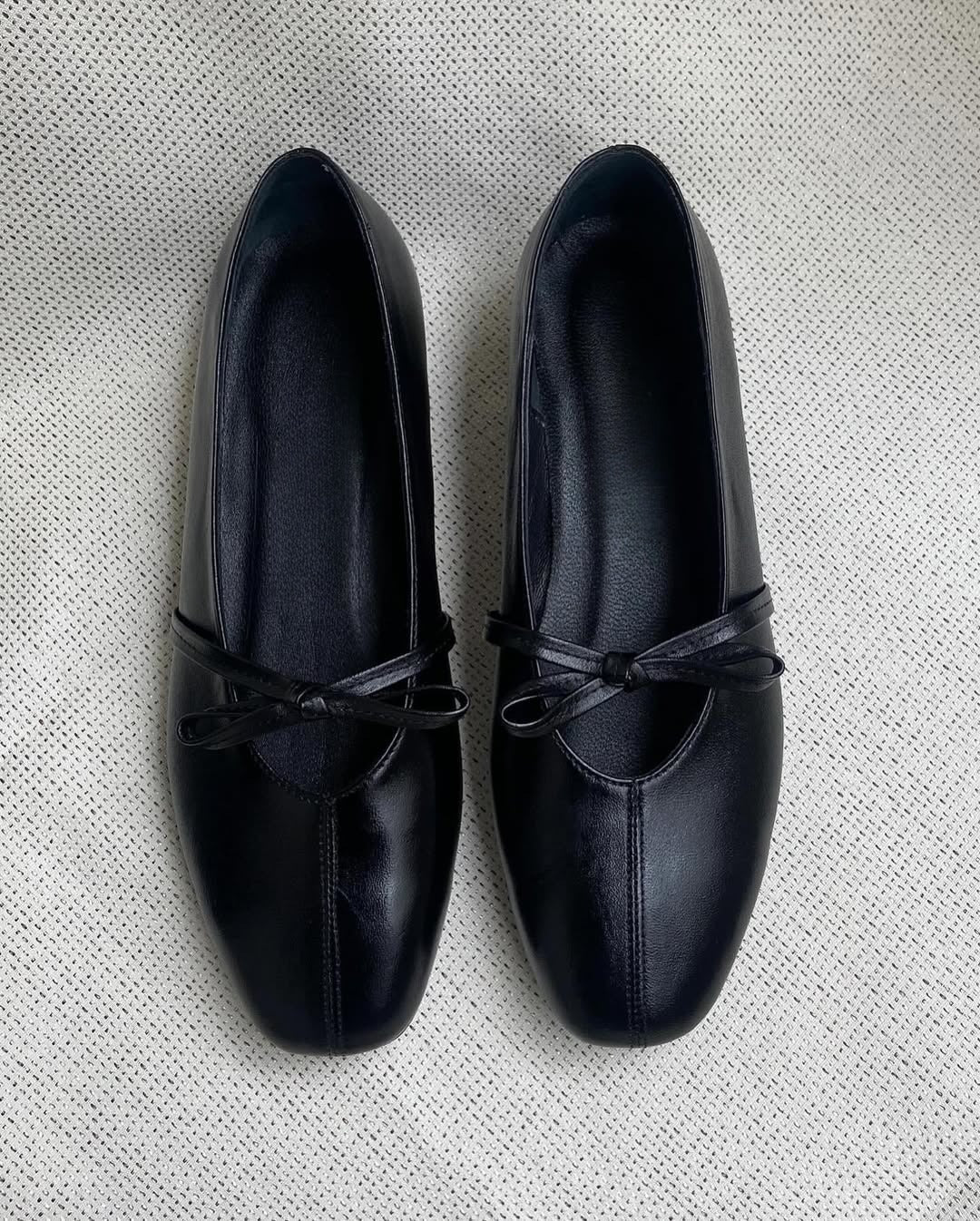 Black Women's Leather Bow Flat Shoes