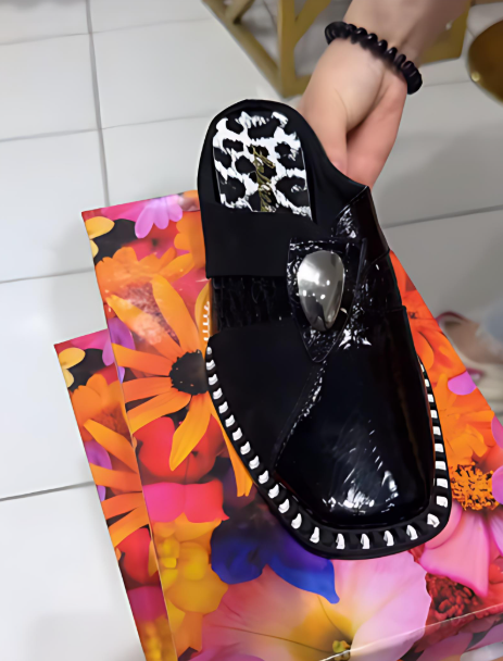 Women's Black Soft Leather Low-Heeled Shoes