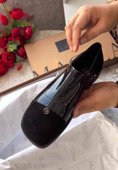 Women's Black Soft Leather Flat Shoes