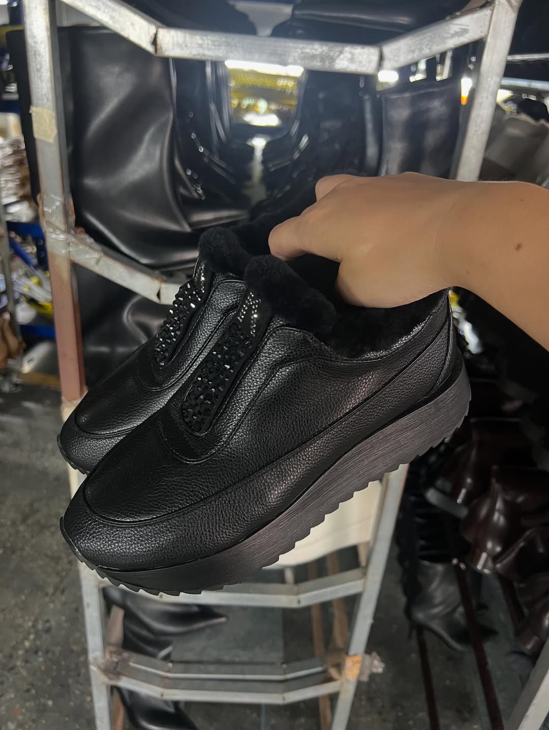 Women's Thick-Soled Comfortable Fleece Shoes