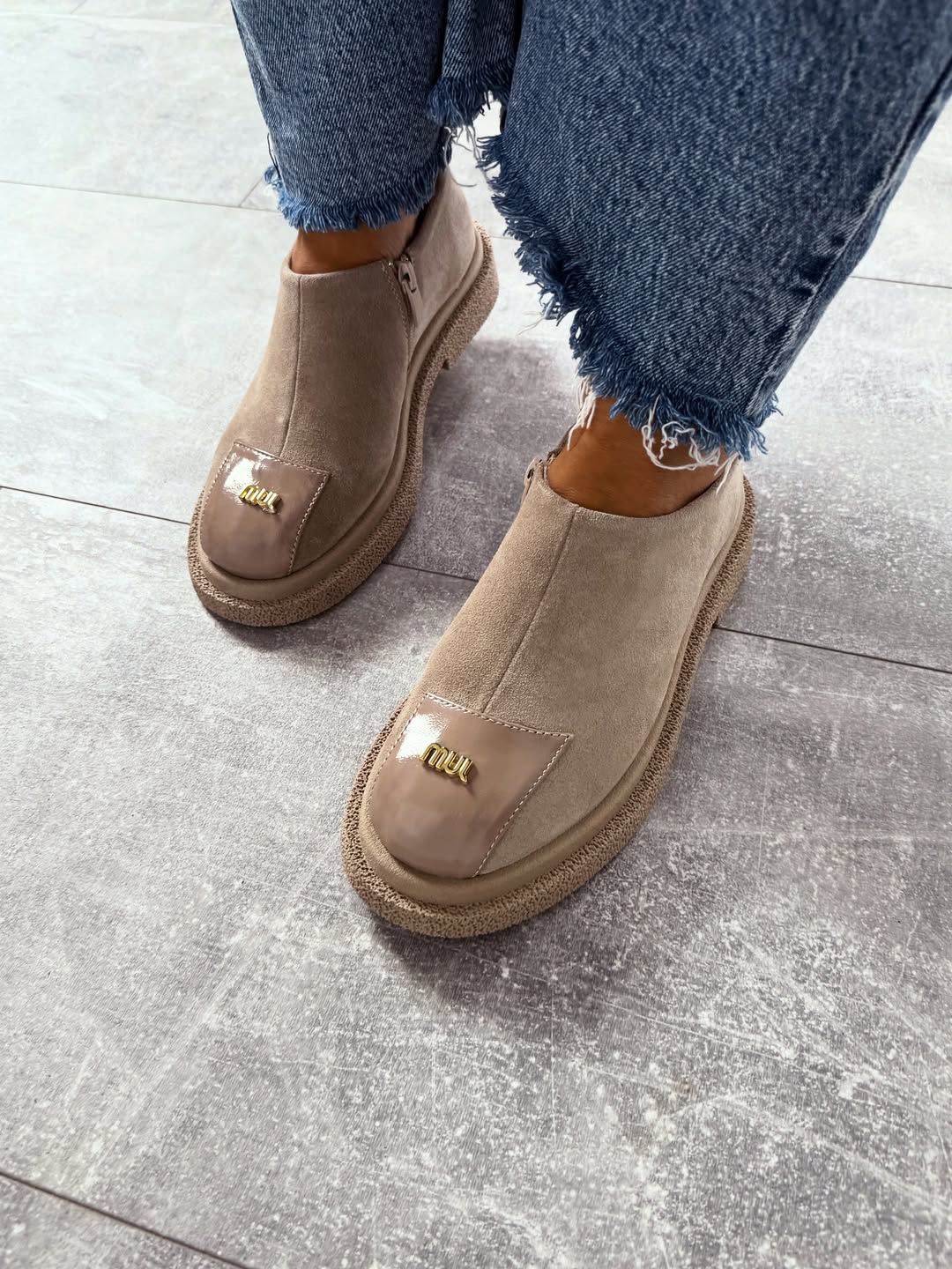 Women's Suede Zip-Up Slip-On Shoes