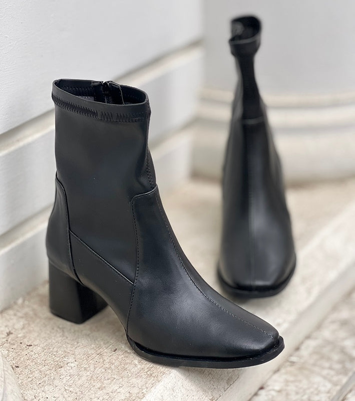 Women's Super Soft Leather Boots