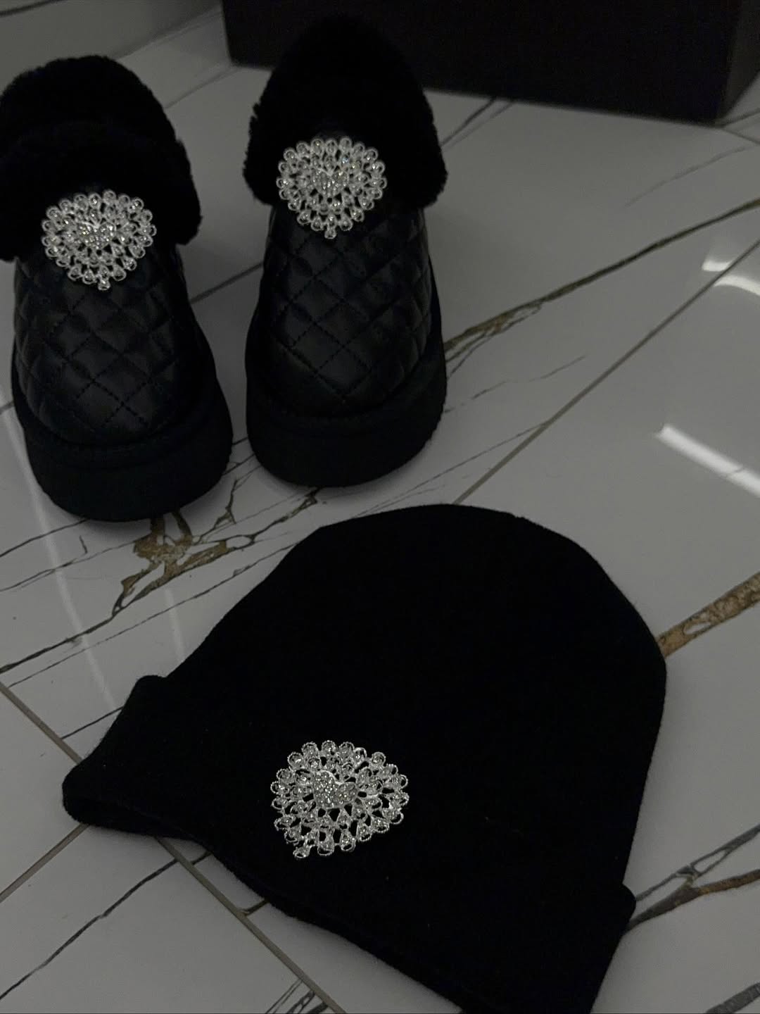 Black rhinestone fleece-lined warm shoes