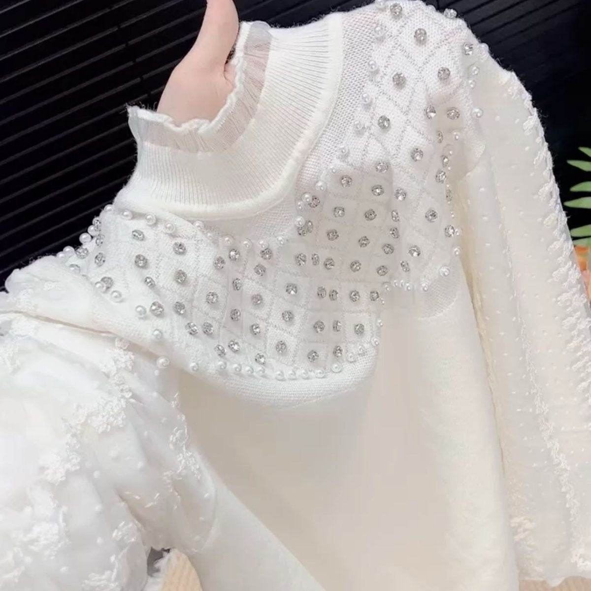 Rhinestone and pearl knit long-sleeved top