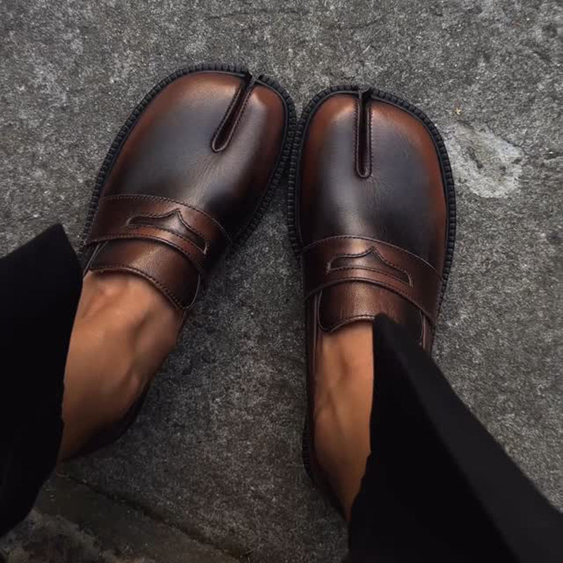 Women's split-toe comfortable leather shoes