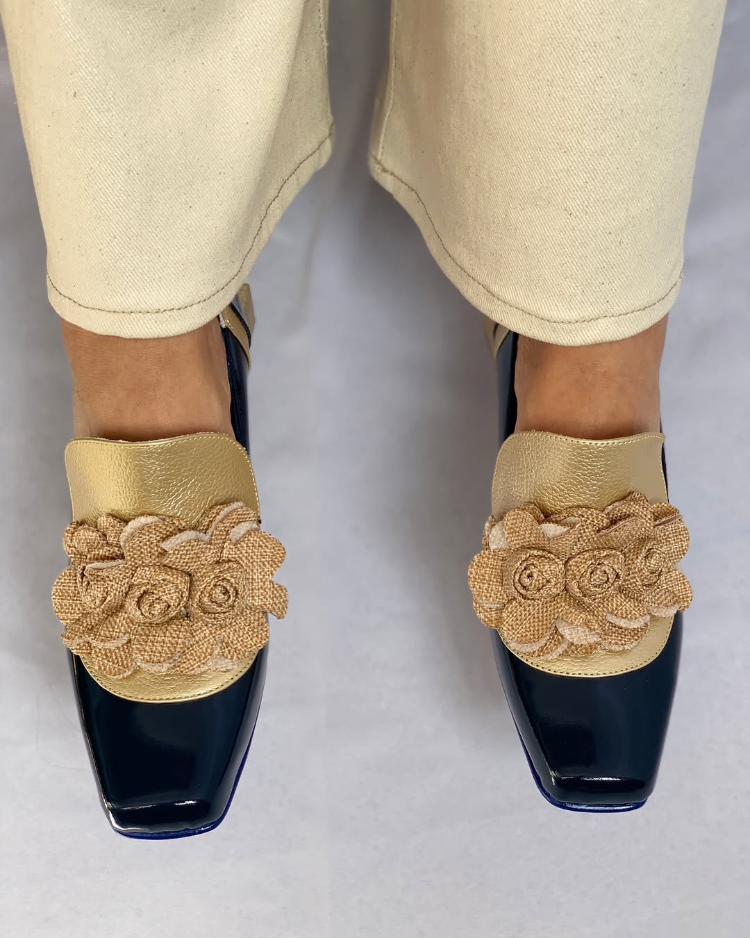 Women's Sculpted Flower Accent Shoes