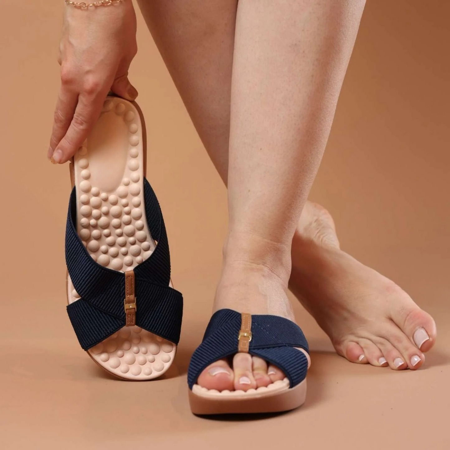 Women's X-Shaped Massaging Slippers