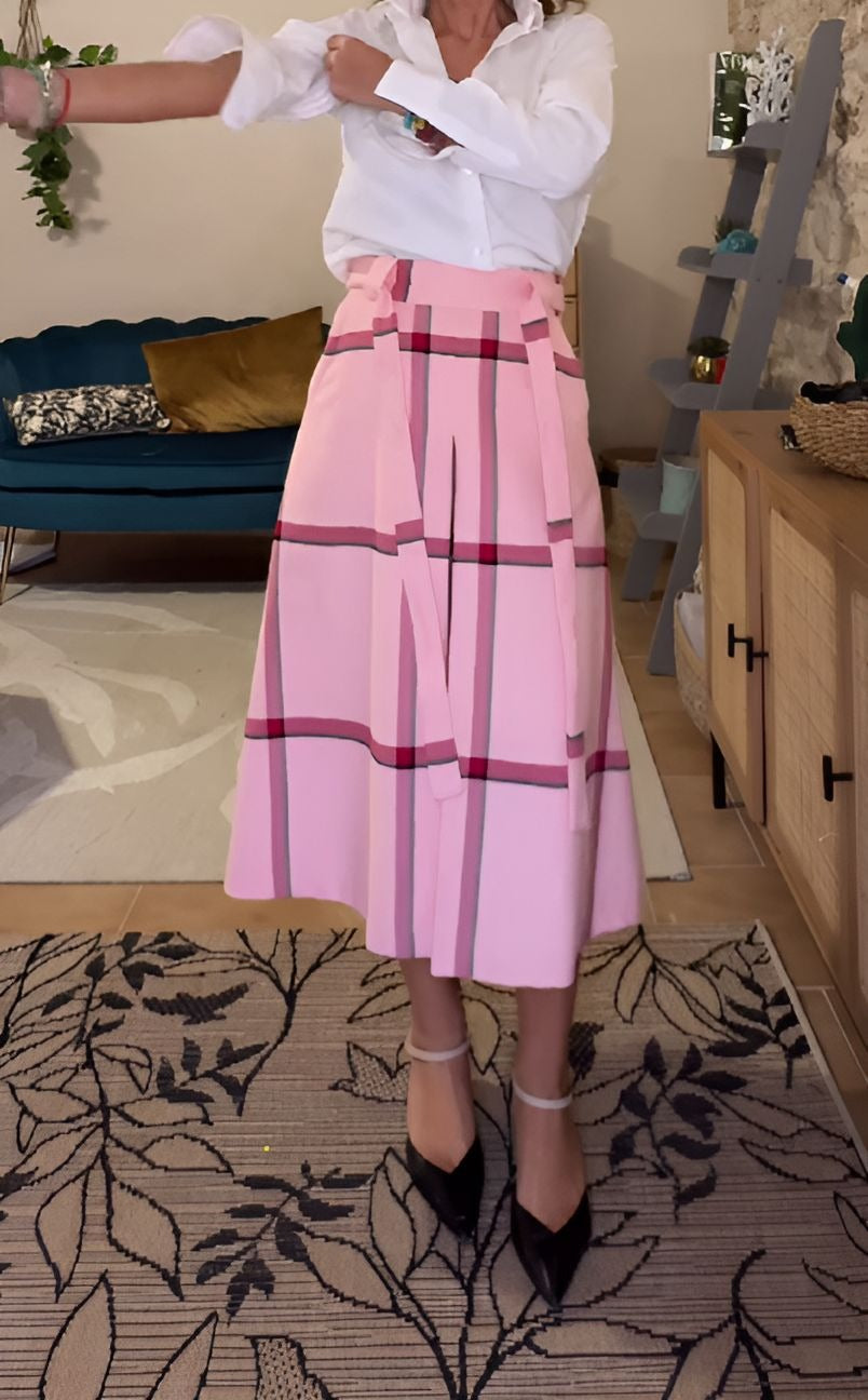 Elegant Pink Plaid Skirt