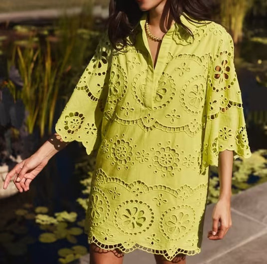 V-neck Hollow Flower Short Dress