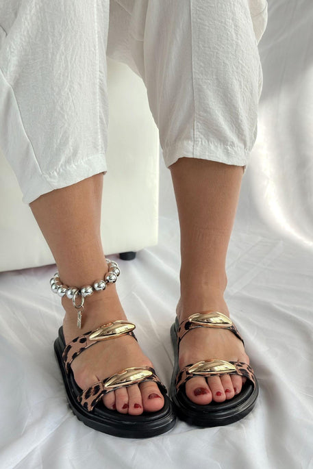 Leather Buckle Detailed Women's Slippers