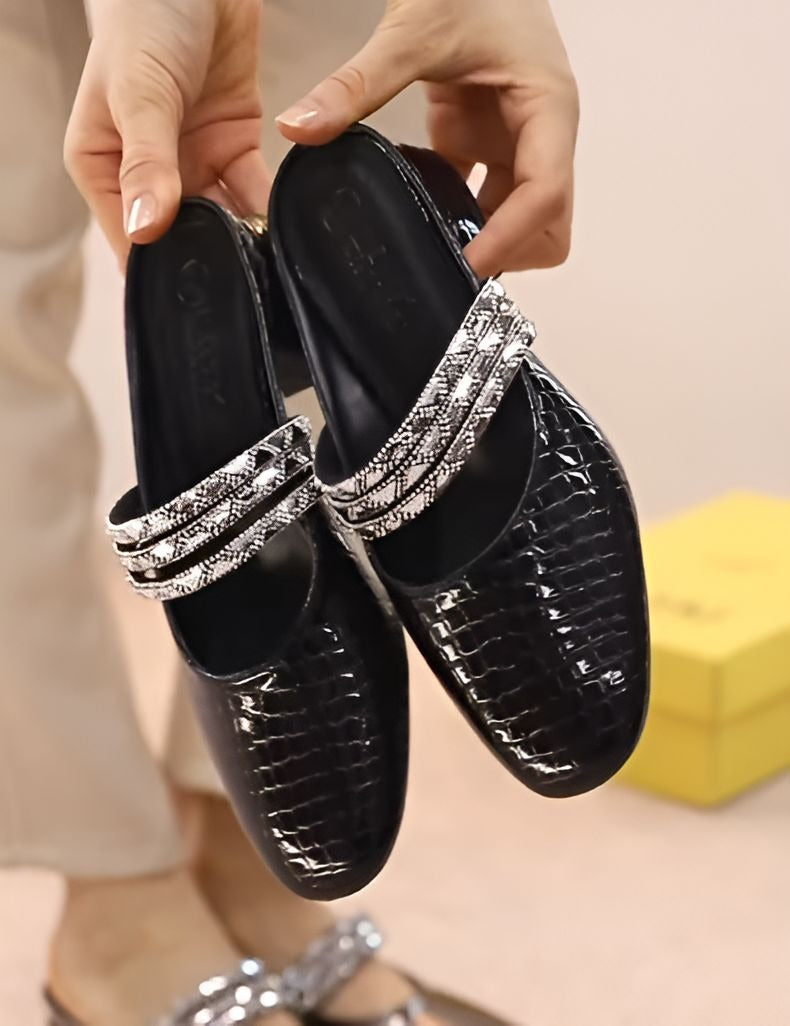 Shiny Leather Sandals With Rhinestones
