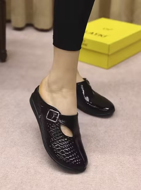 Black Shiny Platform Slippers