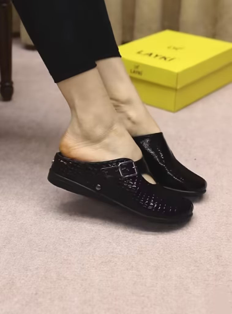 Black Shiny Platform Slippers