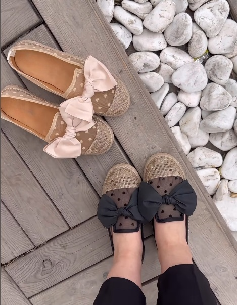 Bowknot Decorated Heart Pattern Breathable Women's Shoes