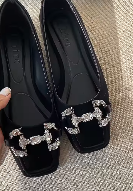 Versatile Flats With Rhinestone