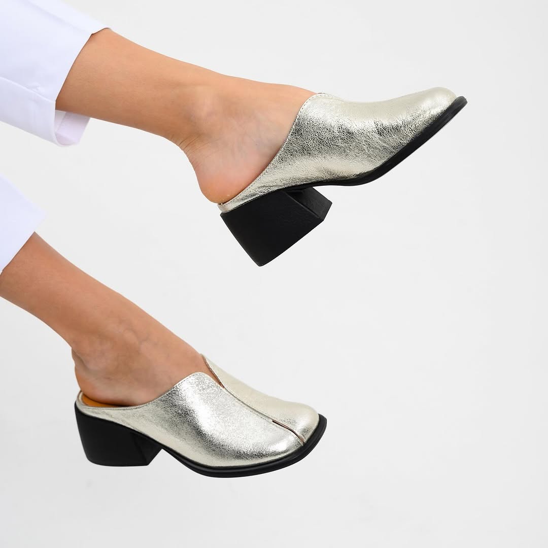 Soft Leather Square Heel Women sandals
