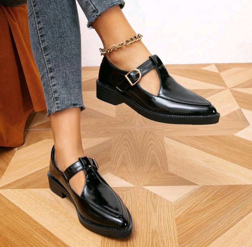 High Quality Pointed Toe Women sandals