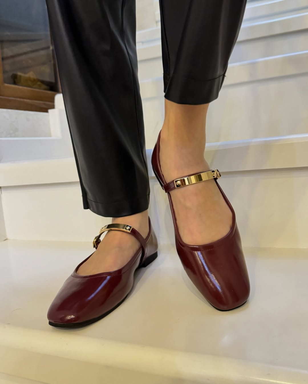 Elegant Soft Leather Sandals