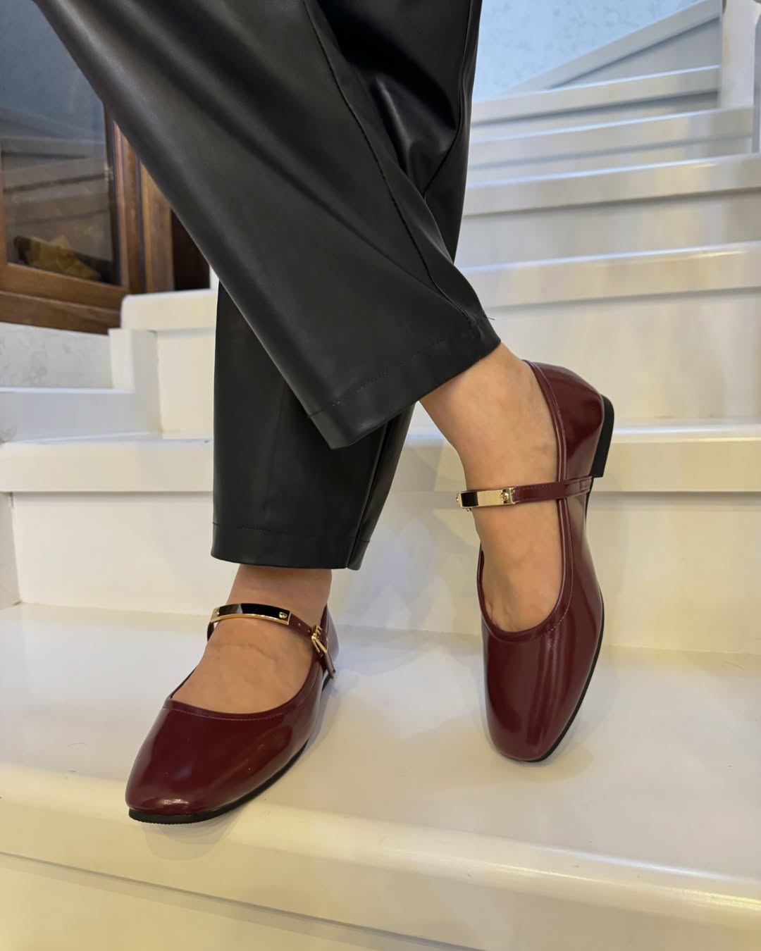 Elegant Soft Leather Sandals