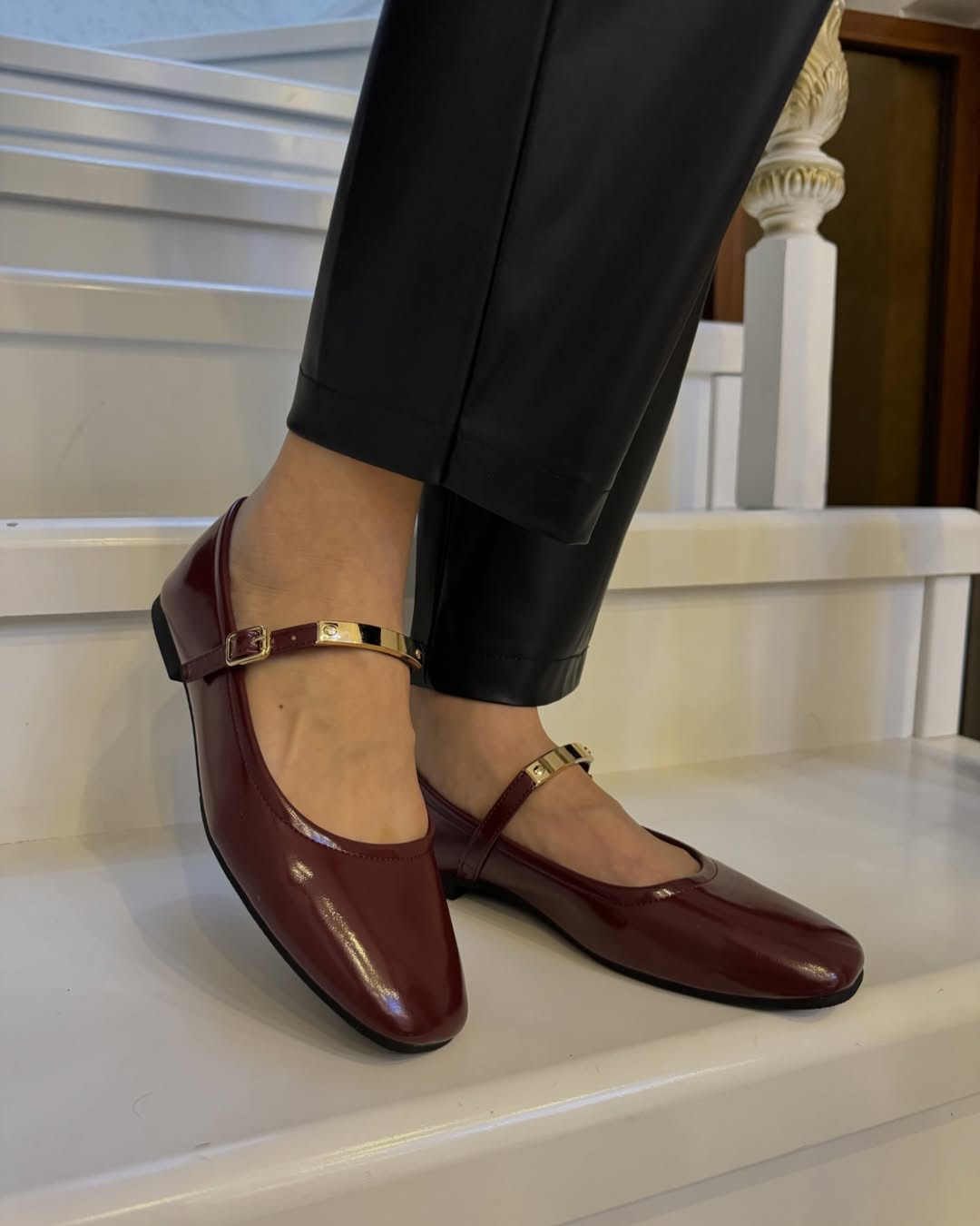 Elegant Soft Leather Sandals