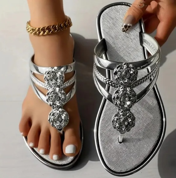 Women's Floral Embellished Flat Sandals