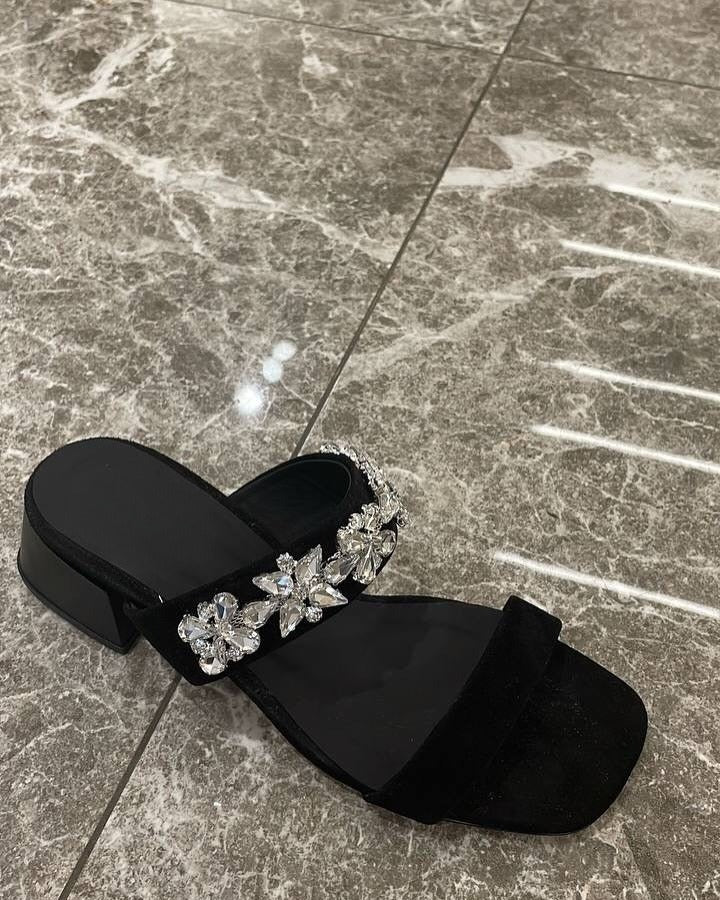 Black Elegant Rhinestone Sandals